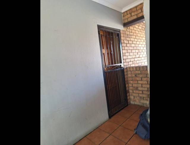 2 BEDROOM APARTMENT FOR SALE IN NORTHGATE
